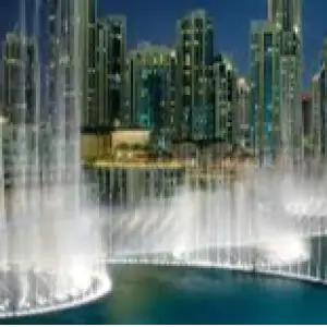 Evening Fountain Show at Dubai Mall