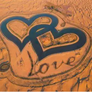 Love Lake Dubai