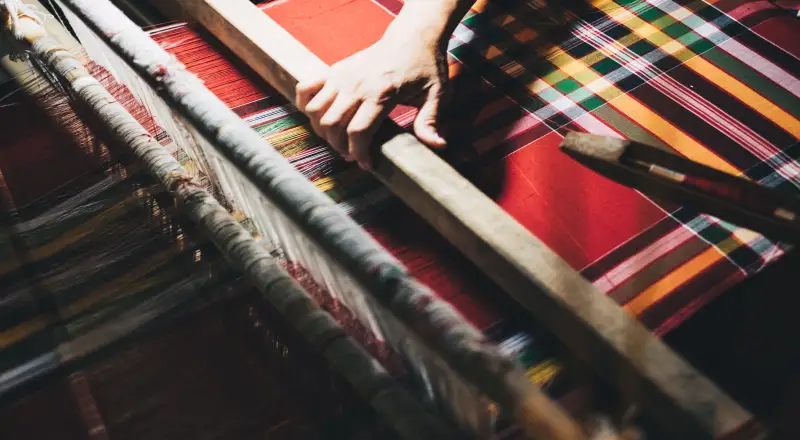 Best Local Weaving and Textile Artisans in Dubai