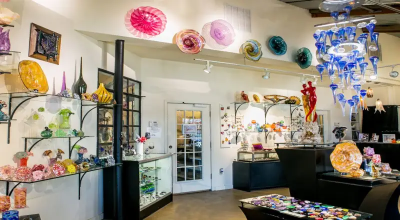 Top 10 Glassblowing Studios in Dubai